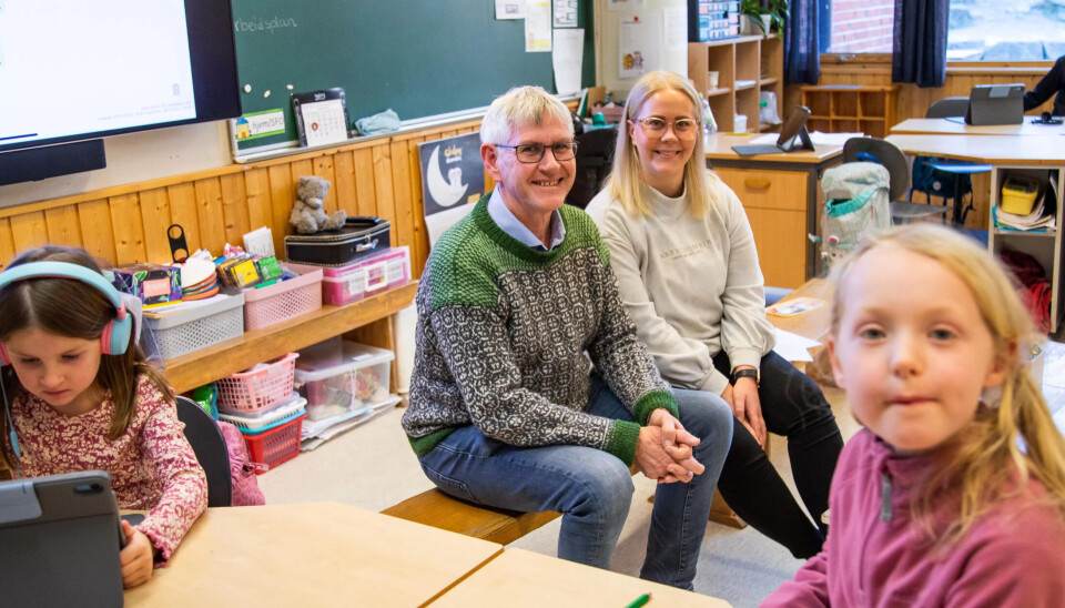 TRYGGHETSPLAN I KARMØYSKOLEN: Rektor John Geir Knutsen og SFO-leder Karen Haugsnes jobber etter en egen trygghetsplan for å ta hensyn til både elever og lærere/skoleansatte. TRYGGHETSPLAN I KARMØYSKOLEN: Rektor John Geir Knutsen og SFO-leder Karen Haugsnes jobber etter en egen trygghetsplan for å ta hensyn til både elever og lærere/skoleansatte.