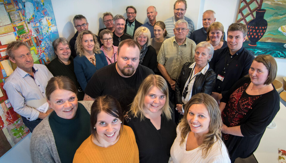 DE GODE HJELPERNE: Ina Johnsen, Silje Hallem, Jon Inge Suul, Ingrid Hangmark og Camilla, Anshus (fra v.) hadde mange gode hjelpere bak seg da de streiket i Elvebakken barnehage tidligere i år. DE GODE HJELPERNE: Ina Johnsen, Silje Hallem, Jon Inge Suul, Ingrid Hangmark og Camilla, Anshus (fra v.) hadde mange gode hjelpere bak seg da de streiket i Elvebakken barnehage tidligere i år.