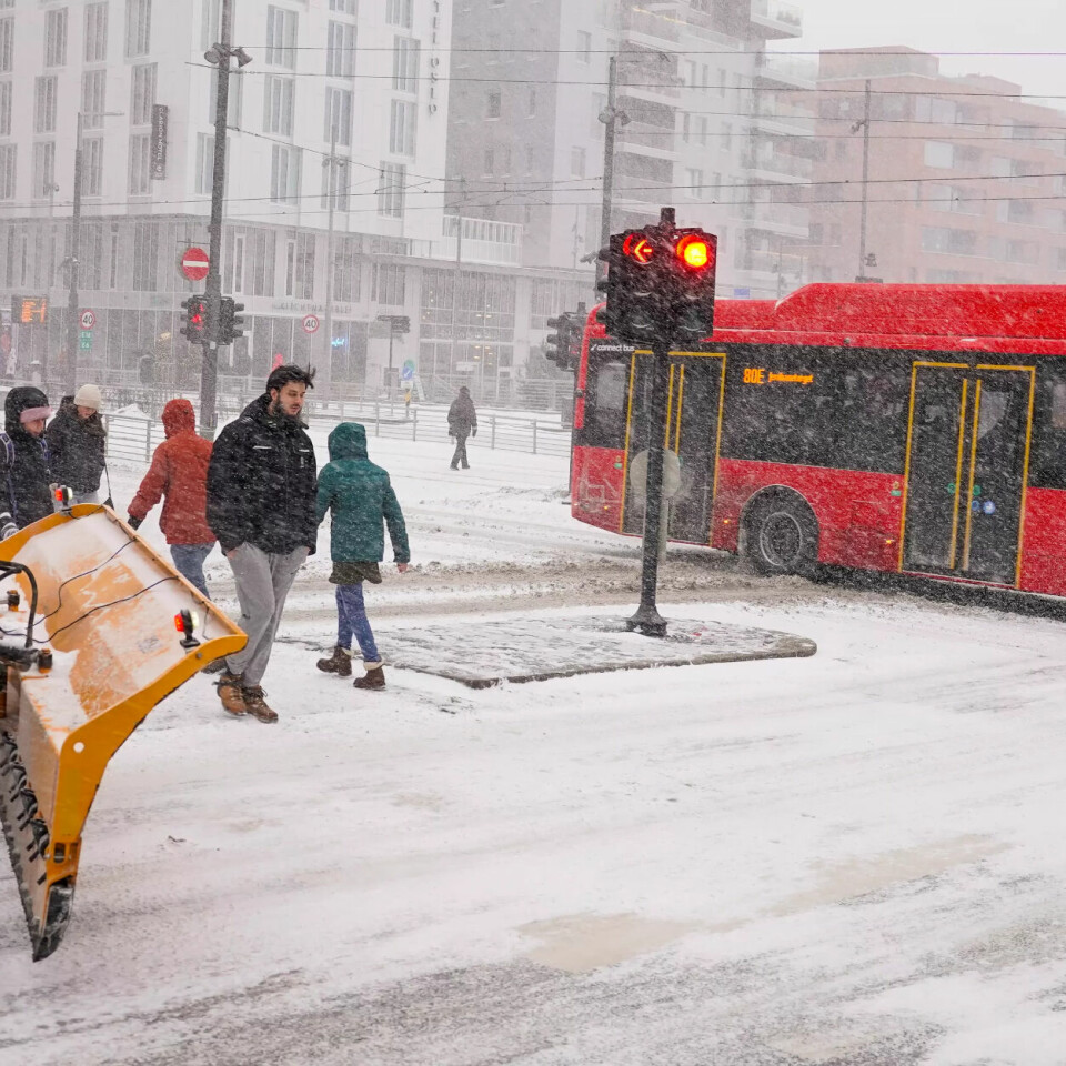 TRØBBEL: Bussene i Oslo sliter med snøen. TRØBBEL: Bussene i Oslo sliter med snøen.