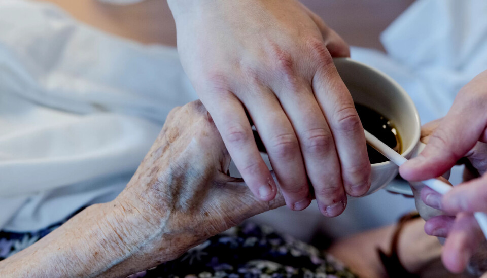 MANGLER FOLK: – Tilbakemeldingen fra tillitsvalgte er også at det nå mangler arbeidskraft innen samtlige kommuner. Stadig lyses det ut deltidsstillinger, det henger ikke på greip, sier Fagforbundets Helene Harsvik Skeibrok. MANGLER FOLK: – Tilbakemeldingen fra tillitsvalgte er også at det nå mangler arbeidskraft innen samtlige kommuner. Stadig lyses det ut deltidsstillinger, det henger ikke på greip, sier Fagforbundets Helene Harsvik Skeibrok.