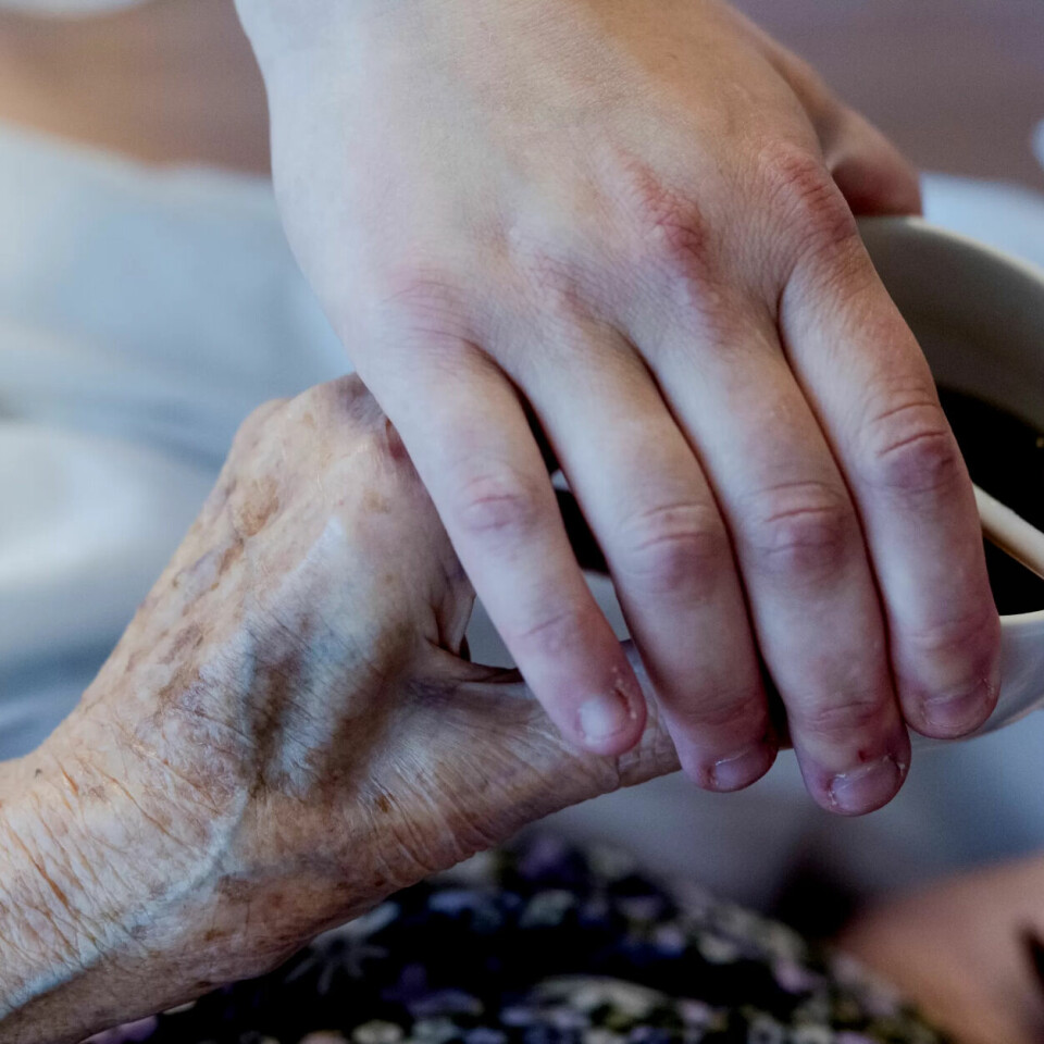 MANGLER FOLK: – Tilbakemeldingen fra tillitsvalgte er også at det nå mangler arbeidskraft innen samtlige kommuner. Stadig lyses det ut deltidsstillinger, det henger ikke på greip, sier Fagforbundets Helene Harsvik Skeibrok. MANGLER FOLK: – Tilbakemeldingen fra tillitsvalgte er også at det nå mangler arbeidskraft innen samtlige kommuner. Stadig lyses det ut deltidsstillinger, det henger ikke på greip, sier Fagforbundets Helene Harsvik Skeibrok.