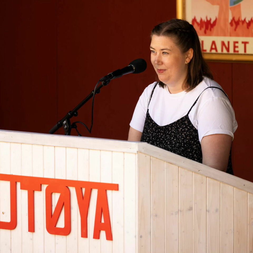 LIKESTILLING: Astrid Hoem tar opp kampen om likestilling. Her fra årets tale under åpningen av AUFs sommerleir. LIKESTILLING: Astrid Hoem tar opp kampen om likestilling. Her fra årets tale under åpningen av AUFs sommerleir.