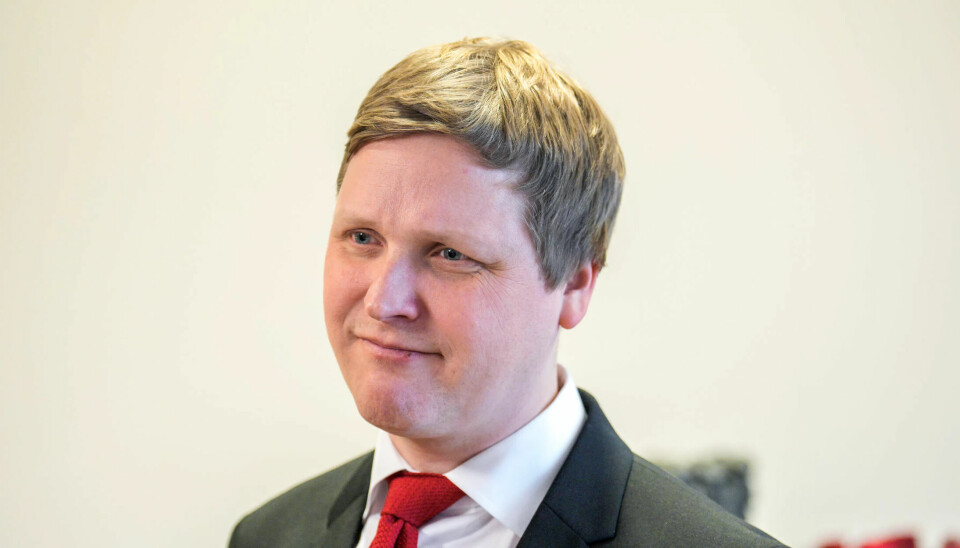 KRISEMØTE: Det har vært krisemøte hos utviklingsminister Åsmund Grøver Aukrusts kontor. KRISEMØTE: Det har vært krisemøte hos utviklingsminister Åsmund Grøver Aukrusts kontor.