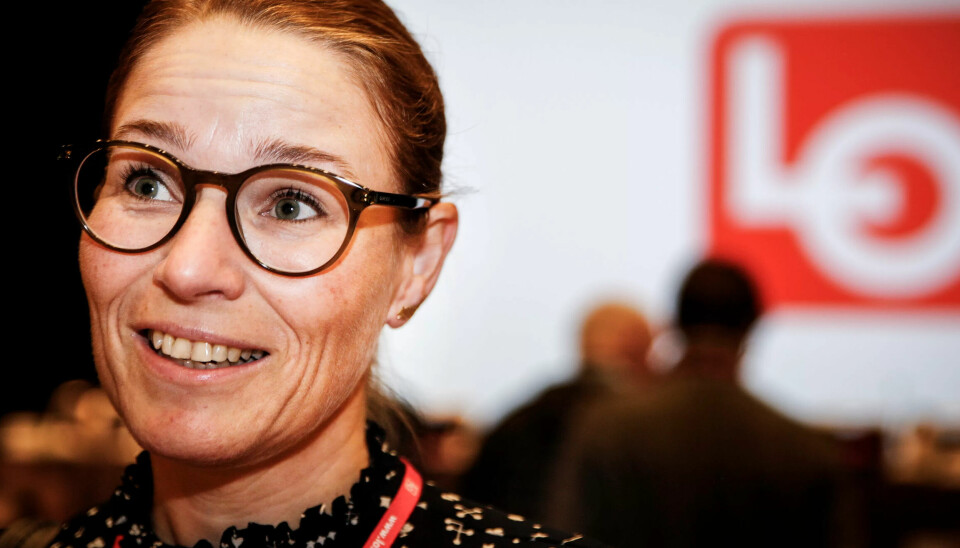 NY SITUASJON: – Det oppstår en ny situasjon når Postkom går inn i Fagforbundet. Vi mener man bør samle medlemmene i finanssektoren i HK, for å få økt forhandlingskraft, sier forbundsleder Trine Lise Sundnes i Handel og Kontor. NY SITUASJON: – Det oppstår en ny situasjon når Postkom går inn i Fagforbundet. Vi mener man bør samle medlemmene i finanssektoren i HK, for å få økt forhandlingskraft, sier forbundsleder Trine Lise Sundnes i Handel og Kontor.