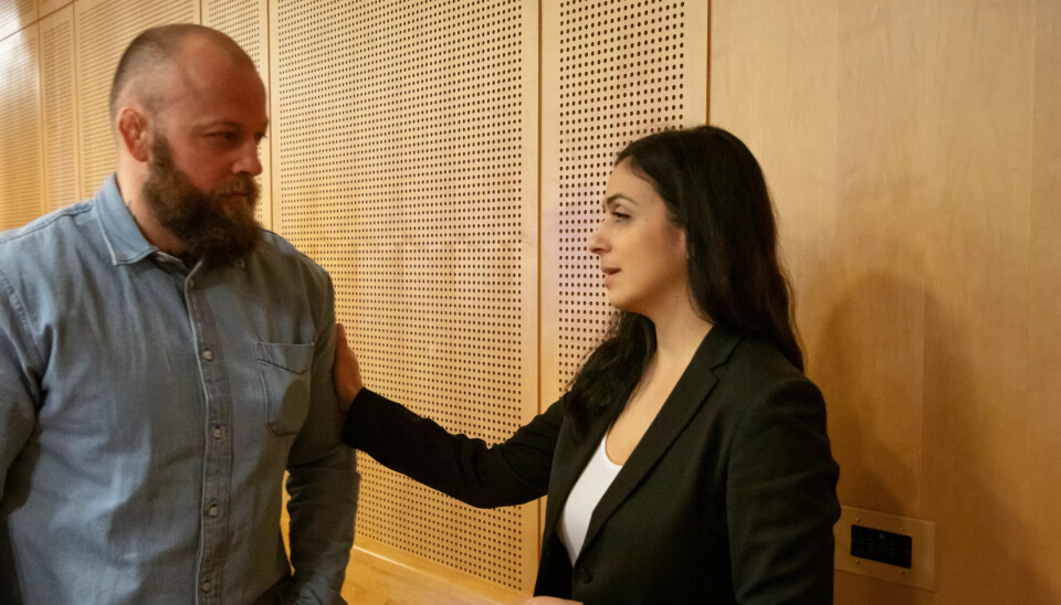 VIKTIG RETTSSAK: Hadia Tajik med en av saksøkerne, Mats Rolfsen, i Oslo tingrett. VIKTIG RETTSSAK: Hadia Tajik med en av saksøkerne, Mats Rolfsen, i Oslo tingrett.