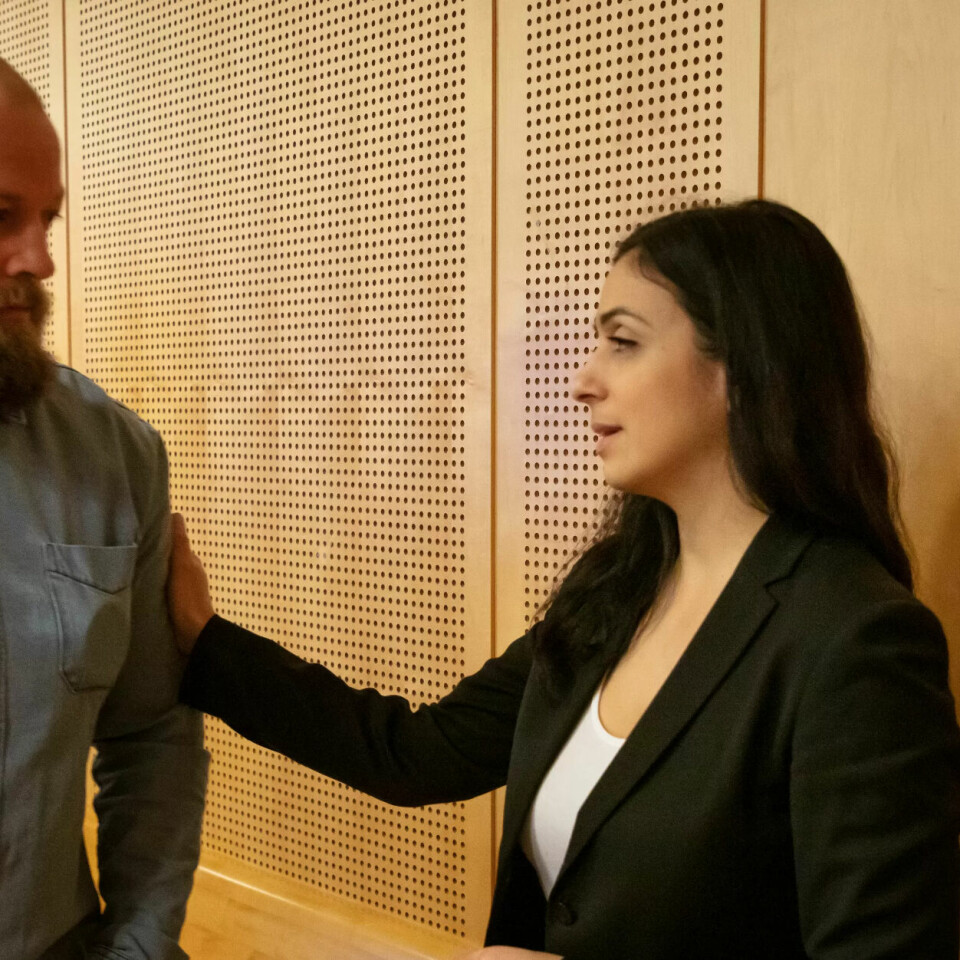 VIKTIG RETTSSAK: Hadia Tajik med en av saksøkerne, Mats Rolfsen, i Oslo tingrett. VIKTIG RETTSSAK: Hadia Tajik med en av saksøkerne, Mats Rolfsen, i Oslo tingrett.