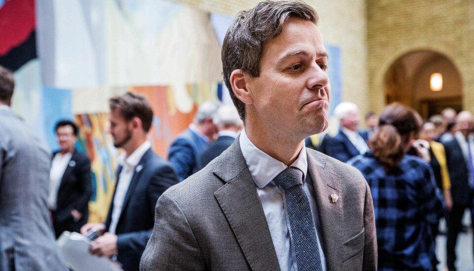 SPLITTET: Med utspillet sitt om å samarbeide med Ap og Sp i stedet for Høyre og Frp har Knut Arild Hareide splittet KrF. SPLITTET: Med utspillet sitt om å samarbeide med Ap og Sp i stedet for Høyre og Frp har Knut Arild Hareide splittet KrF.
