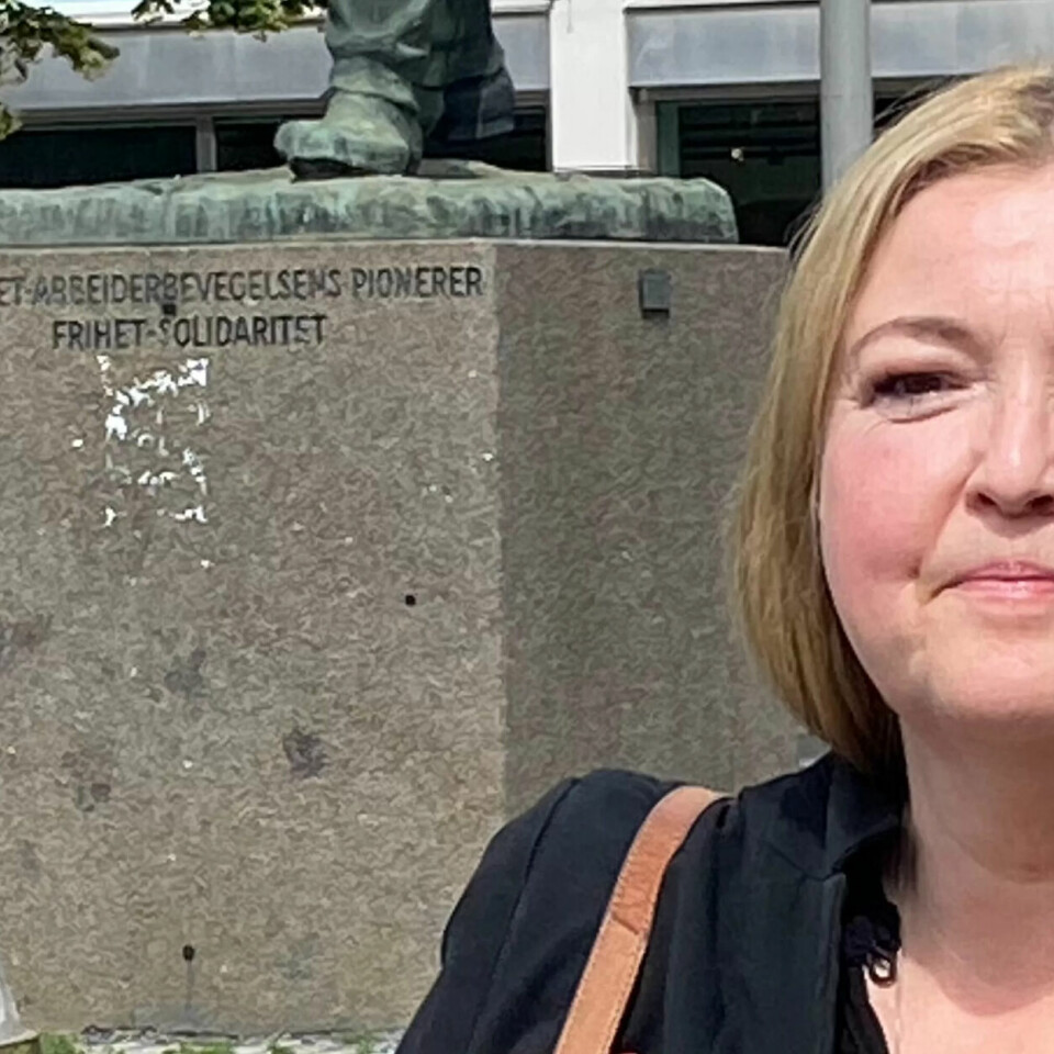 TOPPSKOLERT: Som tillitsvald møter Elisabeth Kirkholm ofte representantar frå arbeidsgjevar som er topp skolerte – til dømes advokatar, økonomar og juristar. TOPPSKOLERT: Som tillitsvald møter Elisabeth Kirkholm ofte representantar frå arbeidsgjevar som er topp skolerte – til dømes advokatar, økonomar og juristar.
