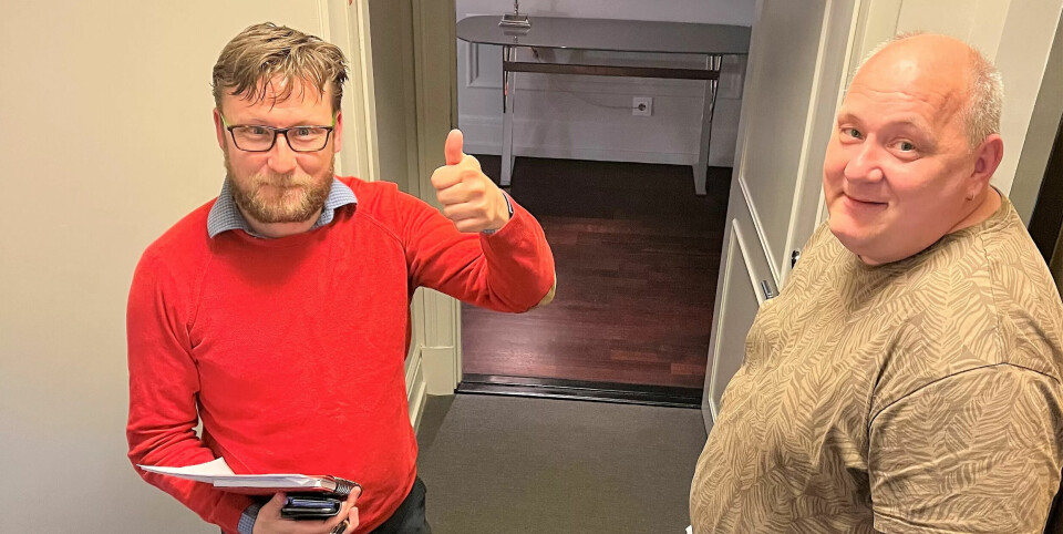 FORNØYDE: Per Egil Johansen, forhandlingsleder LO Kommune Oslo og Roger Dehlin, leder Fagforbundet Oslo, er fornøyde med resultatet etter over et døgns mekling. FORNØYDE: Per Egil Johansen, forhandlingsleder LO Kommune Oslo og Roger Dehlin, leder Fagforbundet Oslo, er fornøyde med resultatet etter over et døgns mekling.