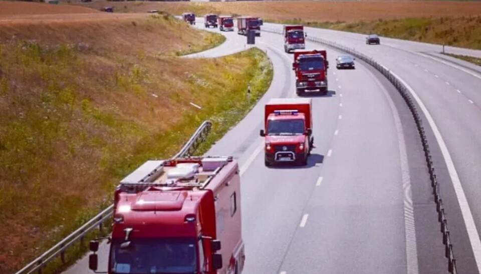HELTER: Svensker postet bilder og videoer av de polske brann og redningsmannskapene, mandag. HELTER: Svensker postet bilder og videoer av de polske brann og redningsmannskapene, mandag.