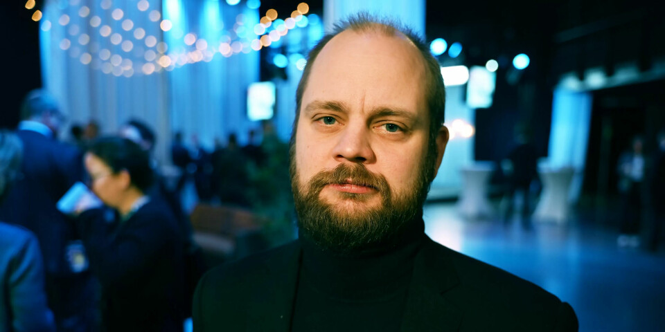 Rødt og Mímir Kristjánsson foreslår å lovfeste retten til flere enn tre egenmeldingsdager. Rødt og Mímir Kristjánsson foreslår å lovfeste retten til flere enn tre egenmeldingsdager.