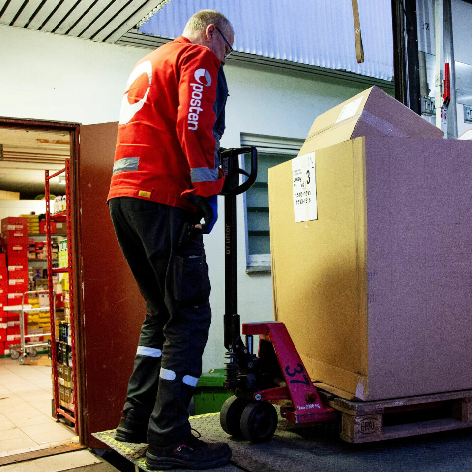 Mange av de 250 ansatte i stab og støttefunksjoner som kommer til å miste jobbene sine, arbeider i Posthuset. ILLUSTRASJONSFOTO. Mange av de 250 ansatte i stab og støttefunksjoner som kommer til å miste jobbene sine, arbeider i Posthuset. ILLUSTRASJONSFOTO.