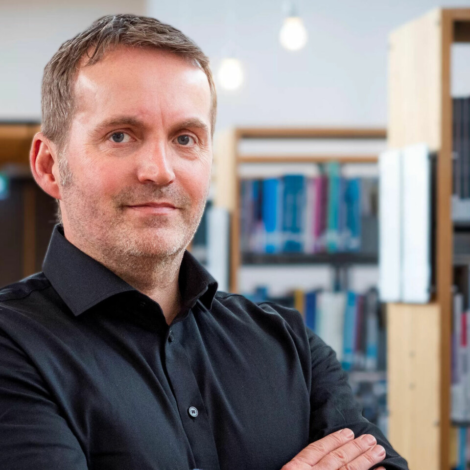 PROFESSOR: Sigmund Simonsen er jusprofessor i militærrett ved Høgskulen på Vestlandet. PROFESSOR: Sigmund Simonsen er jusprofessor i militærrett ved Høgskulen på Vestlandet.