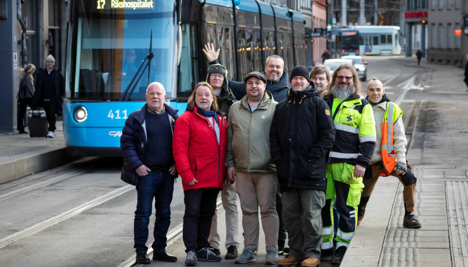 IKKE FLERE: Ola Floberg og ledelsen i OSA da de nye trikkene fra CAF kom til Oslo. I mellomtiden har CAF blitt dypt involvert i bybaneprosjekt på okkupert land på Vestbredden. OSA mener Oslo indirekte legitimerer bosetningene ved nye ordre til CAF. IKKE FLERE: Ola Floberg og ledelsen i OSA da de nye trikkene fra CAF kom til Oslo. I mellomtiden har CAF blitt dypt involvert i bybaneprosjekt på okkupert land på Vestbredden. OSA mener Oslo indirekte legitimerer bosetningene ved nye ordre til CAF.