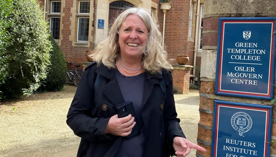 VANTRO: Fagbladet-journalist Ingeborg Rangul hadde allerede planlagt høstferien til London da den gode nyheten kom. Da var det naturlig å legge en svipptur innom Oxford for å ta et klassisk pekebilde med sitt kommende studiested. VANTRO: Fagbladet-journalist Ingeborg Rangul hadde allerede planlagt høstferien til London da den gode nyheten kom. Da var det naturlig å legge en svipptur innom Oxford for å ta et klassisk pekebilde med sitt kommende studiested.