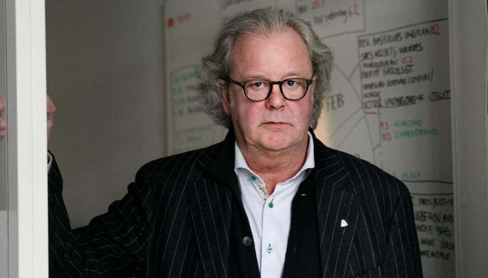 Erik Sandøy leder Aleris-selskapet som driver boliger for folk med psykiske lidelser eller utviklingshemming. Antallet fast ansatte i boligene er doblet på ett år, til 860. Der jobber det også rundt 350 selvstendig næringsdrivende konsulenter. Erik Sandøy leder Aleris-selskapet som driver boliger for folk med psykiske lidelser eller utviklingshemming. Antallet fast ansatte i boligene er doblet på ett år, til 860. Der jobber det også rundt 350 selvstendig næringsdrivende konsulenter.