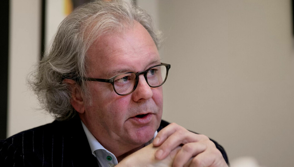 REDUSERER KONSULENTBRUKEN: Erik Sandøy, administrerende direktør i Aleris Omsorg, mener det er akseptabelt at en av fire er tilknyttet selskapet som næringsdrivende konsulent. REDUSERER KONSULENTBRUKEN: Erik Sandøy, administrerende direktør i Aleris Omsorg, mener det er akseptabelt at en av fire er tilknyttet selskapet som næringsdrivende konsulent.