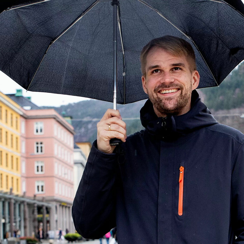 Roger Valhammer er byrådsleder i Bergen og skal følge opp MDGs borgerlønn-forslag. Roger Valhammer er byrådsleder i Bergen og skal følge opp MDGs borgerlønn-forslag.
