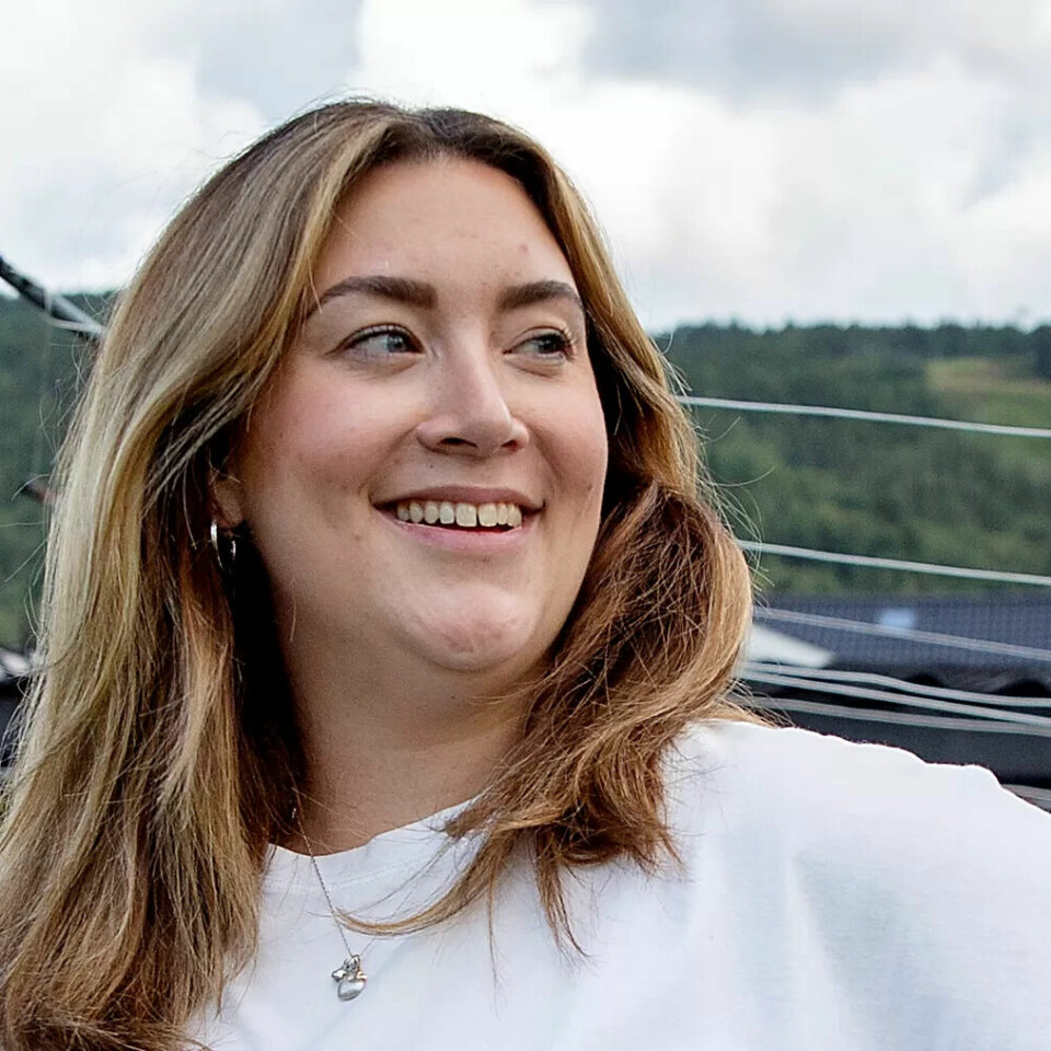 Leder i Fagforbundet Ung, Victoria De Oliveira, er glad for at regjeringen og SV er blitt enige om å starte en tannhelsereform. Nå skal vi passe på at de følger opp, sier hun. Leder i Fagforbundet Ung, Victoria De Oliveira, er glad for at regjeringen og SV er blitt enige om å starte en tannhelsereform. Nå skal vi passe på at de følger opp, sier hun.