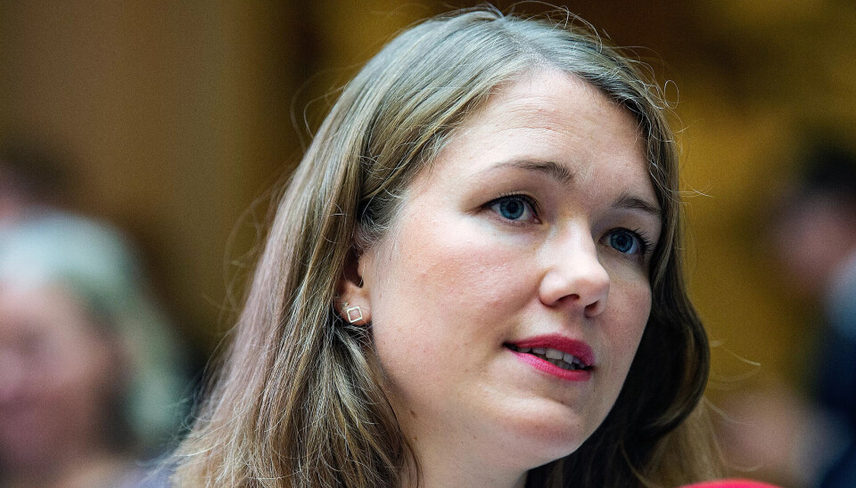 MDG-leder Una Bastholm vil gjerne ha en prat med Jonas Gahr Støre en gang i året. MDG-leder Una Bastholm vil gjerne ha en prat med Jonas Gahr Støre en gang i året.