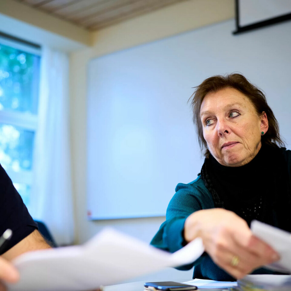 NYE KONTRAKTER: Etter at Team Olivia kjøpte opp barnevernsinstitusjonen Inger Robertsen jobber på, ble hun sagt opp. Hun fikk tilbud om å signere ny kontrakt, med samtykke til å jobbe inntil 60 timer i uka. Plasstillitsvalgt Jon Rune Nyheim begynte i jobben etter at endringene var gjennomført. NYE KONTRAKTER: Etter at Team Olivia kjøpte opp barnevernsinstitusjonen Inger Robertsen jobber på, ble hun sagt opp. Hun fikk tilbud om å signere ny kontrakt, med samtykke til å jobbe inntil 60 timer i uka. Plasstillitsvalgt Jon Rune Nyheim begynte i jobben etter at endringene var gjennomført.