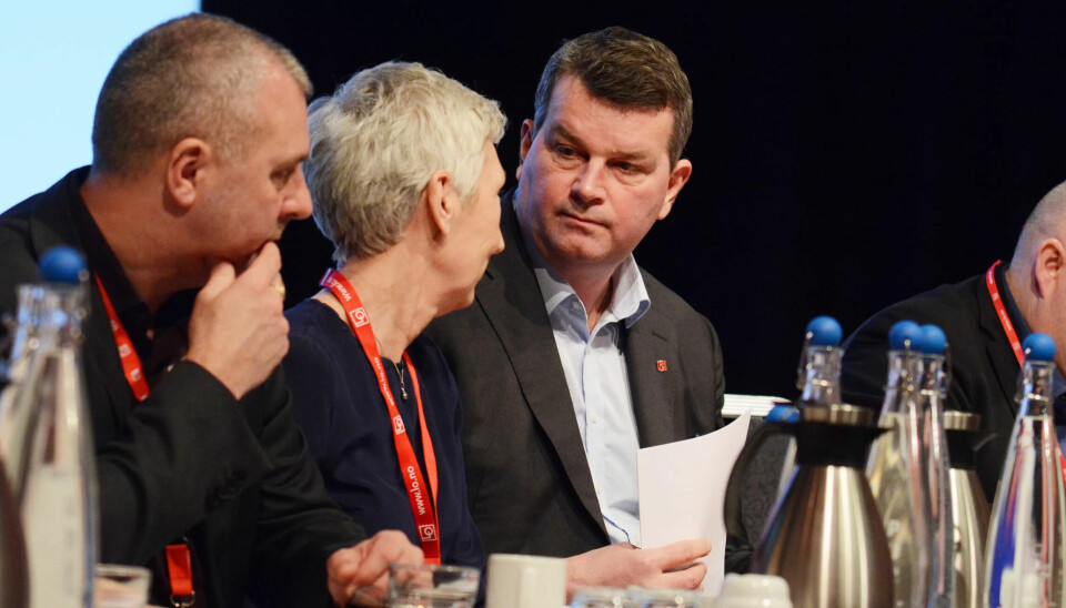 2019-LØNN: 2. nestleder Roger H. Heimli, 1. nestleder Peggy Hessen Følsvik og LO-leder Hans-Christian Gabrielsen fikk i fjor regulert lønna med 3,1 prosent. 2019-LØNN: 2. nestleder Roger H. Heimli, 1. nestleder Peggy Hessen Følsvik og LO-leder Hans-Christian Gabrielsen fikk i fjor regulert lønna med 3,1 prosent.