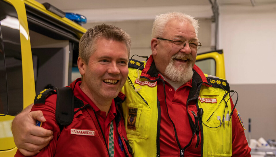 EN GLEDENS DAG: Trond Edvardsen (t.v.) og Thomas Hagen har vært kolleger lenge. Endelig kom den gode nyheten om ny stasjon. EN GLEDENS DAG: Trond Edvardsen (t.v.) og Thomas Hagen har vært kolleger lenge. Endelig kom den gode nyheten om ny stasjon.