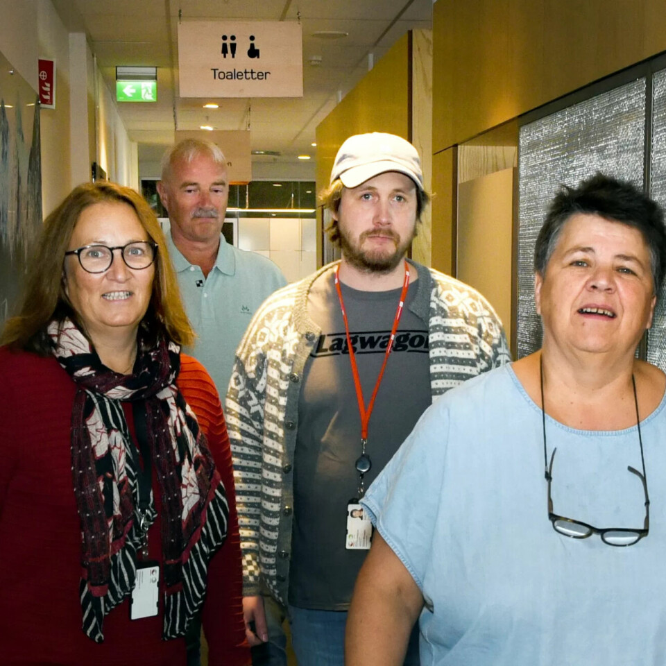 UVANLIG JEVNT: Leder Gerd Øiahals (t.h.) i Fagforbundet Post og finans slår fast at uravstemningen ble uvanlig jevn og spennende. – Et uttrykk for at mange medlemmer hadde større forventninger til årets oppgjør enn det som var mulig å oppnå innenfor frontfagsrammen, sier Øiahals. Her sammen med Jacqueline Hopkinson (f.v.), Hans Fredrik Danielsen og Marius Antonsen Weisæth under forhandlingene i Posten Norge. UVANLIG JEVNT: Leder Gerd Øiahals (t.h.) i Fagforbundet Post og finans slår fast at uravstemningen ble uvanlig jevn og spennende. – Et uttrykk for at mange medlemmer hadde større forventninger til årets oppgjør enn det som var mulig å oppnå innenfor frontfagsrammen, sier Øiahals. Her sammen med Jacqueline Hopkinson (f.v.), Hans Fredrik Danielsen og Marius Antonsen Weisæth under forhandlingene i Posten Norge.