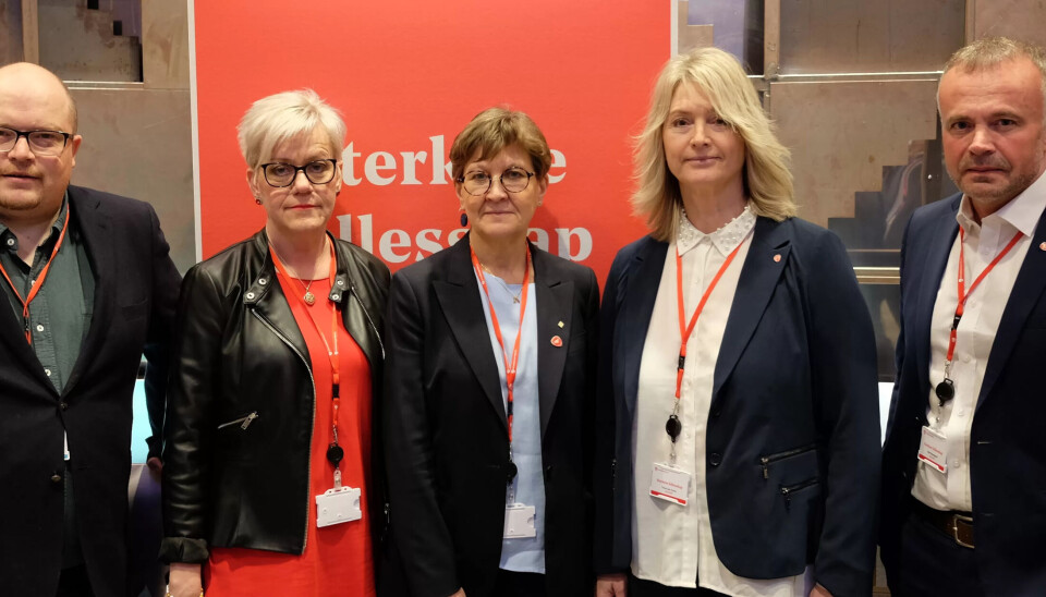 REAGERER STERKT: Fylkesleder i Møre og Romsdal Arbeiderparti, Per Vidar Kjølmoen, ordførerkandidat i Molde for Arbeiderpartiet, Sidsel Rykhus, Fagforbundets leder Mette Nord, fylkesordførerkandidat for Møre og Romsdal Arbeiderparti, Tove-Lise Torve og ordfører i Kristiansund Kjell Nergaard. REAGERER STERKT: Fylkesleder i Møre og Romsdal Arbeiderparti, Per Vidar Kjølmoen, ordførerkandidat i Molde for Arbeiderpartiet, Sidsel Rykhus, Fagforbundets leder Mette Nord, fylkesordførerkandidat for Møre og Romsdal Arbeiderparti, Tove-Lise Torve og ordfører i Kristiansund Kjell Nergaard.
