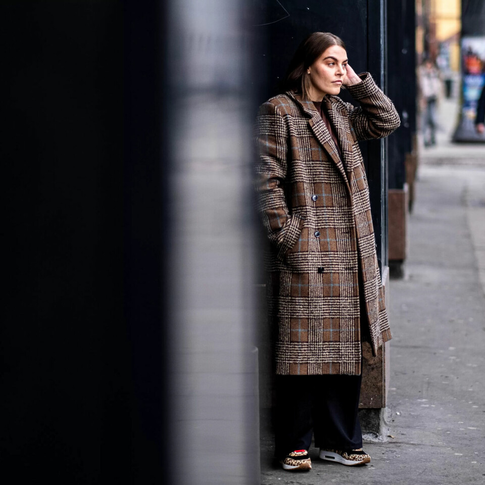 – Jeg er en person som liker action. Det tror jeg fortsatt at jeg er selv om jeg ble redd etter voldsepisoden. Når man har levd et liv med mye opp- og nedturer, slutter man ikke å trives i det. – Jeg er en person som liker action. Det tror jeg fortsatt at jeg er selv om jeg ble redd etter voldsepisoden. Når man har levd et liv med mye opp- og nedturer, slutter man ikke å trives i det.