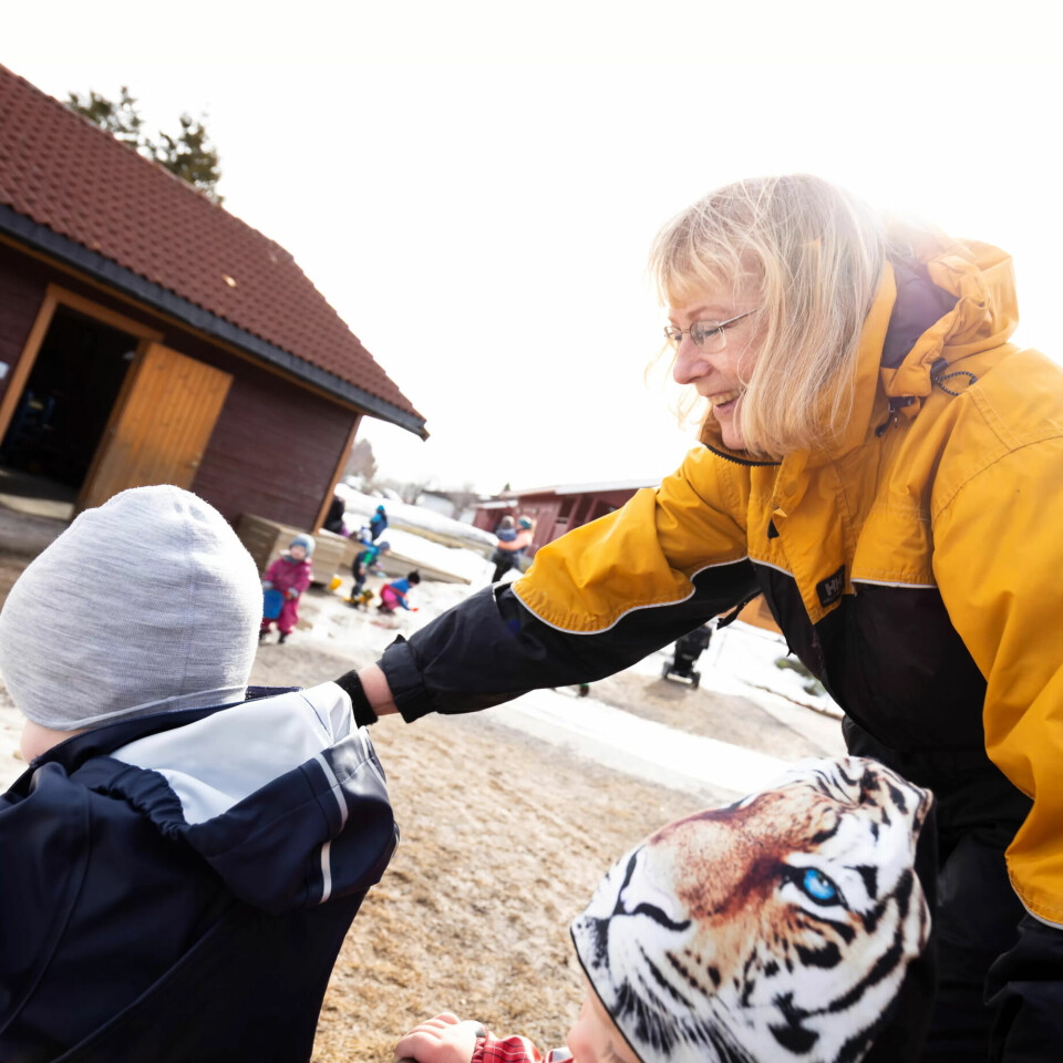 FLERE ansatte: Barne- og ungdomsarbeider, Wenche Hesthammer (58), mener de burde ha vært flere ansatte i barnehagen. FLERE ansatte: Barne- og ungdomsarbeider, Wenche Hesthammer (58), mener de burde ha vært flere ansatte i barnehagen.