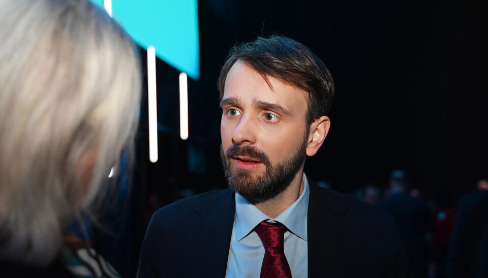 TAUS: Næringsminister Jan Christian Vestre vil ikke offentliggjøre samtaler mellom staten og Kongsberggruppen. TAUS: Næringsminister Jan Christian Vestre vil ikke offentliggjøre samtaler mellom staten og Kongsberggruppen.