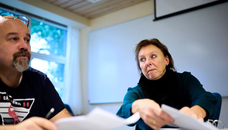 STORE KONSEKVENSER: Dersom Fagforbundet vinner fram med saken i arbeidsretten, kan det få store konsekvenser for lønna og arbeidstida til Jon Rune Nyheim og Inger Robertsen, som jobber medleverturnus ved en barnevernsinstitusjon eid av det svenske konsernet Team Olivia. STORE KONSEKVENSER: Dersom Fagforbundet vinner fram med saken i arbeidsretten, kan det få store konsekvenser for lønna og arbeidstida til Jon Rune Nyheim og Inger Robertsen, som jobber medleverturnus ved en barnevernsinstitusjon eid av det svenske konsernet Team Olivia.