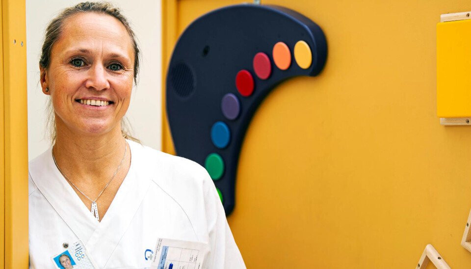 – Jeg kjenner flere barnepleiere som har lyst til å gå veien videre for å bli sykepleier. La oss få lov. Samfunnet vil ikke angre, sier Henrikke Tresselt. – Jeg kjenner flere barnepleiere som har lyst til å gå veien videre for å bli sykepleier. La oss få lov. Samfunnet vil ikke angre, sier Henrikke Tresselt.