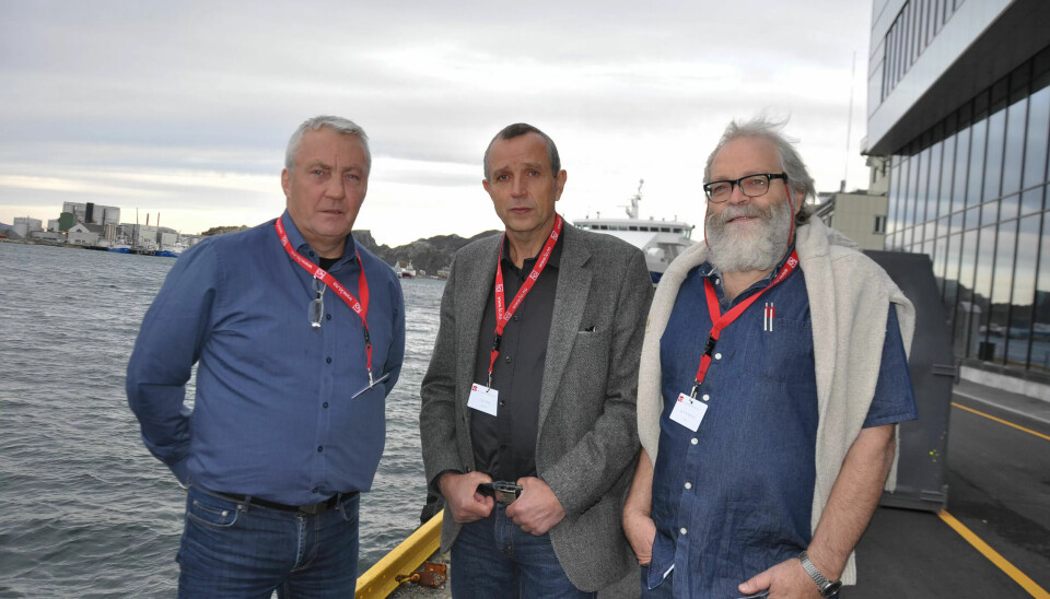 Disse tre står bak uttalelsen som tar til orde for at industrien får ut av LO dersom kongressen sier nei til konsekvensutredning av nordområdene. Fra venstre: Roar Abrahamsen (Fellesforbundet), Atle Tranøy (Fellesforbundet) og Dag Unnar Mongstad (Industri Energi) Disse tre står bak uttalelsen som tar til orde for at industrien får ut av LO dersom kongressen sier nei til konsekvensutredning av nordområdene. Fra venstre: Roar Abrahamsen (Fellesforbundet), Atle Tranøy (Fellesforbundet) og Dag Unnar Mongstad (Industri Energi)