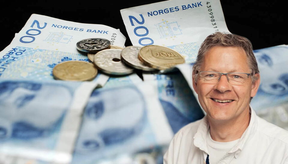 ALLE BØR HEVES: Pensjonistforbundets generalsekretør Harald Loimb Norman mener minstepensjonene bør heves på en slik måte at også de med offentlige tjenestepensjon får like mye som alle andre. ALLE BØR HEVES: Pensjonistforbundets generalsekretør Harald Loimb Norman mener minstepensjonene bør heves på en slik måte at også de med offentlige tjenestepensjon får like mye som alle andre.