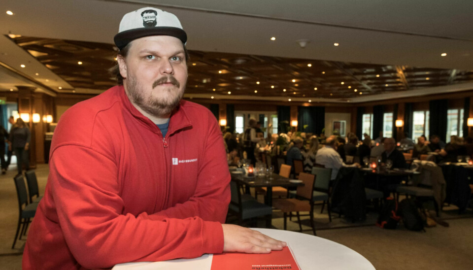 KREVER FORBEDRING I AVTALEN: André Moshølen vil at tariffavtalen skal sikre betaling for alle timene man er på jobb, selv om det er såkalt hvilende vakt. KREVER FORBEDRING I AVTALEN: André Moshølen vil at tariffavtalen skal sikre betaling for alle timene man er på jobb, selv om det er såkalt hvilende vakt.