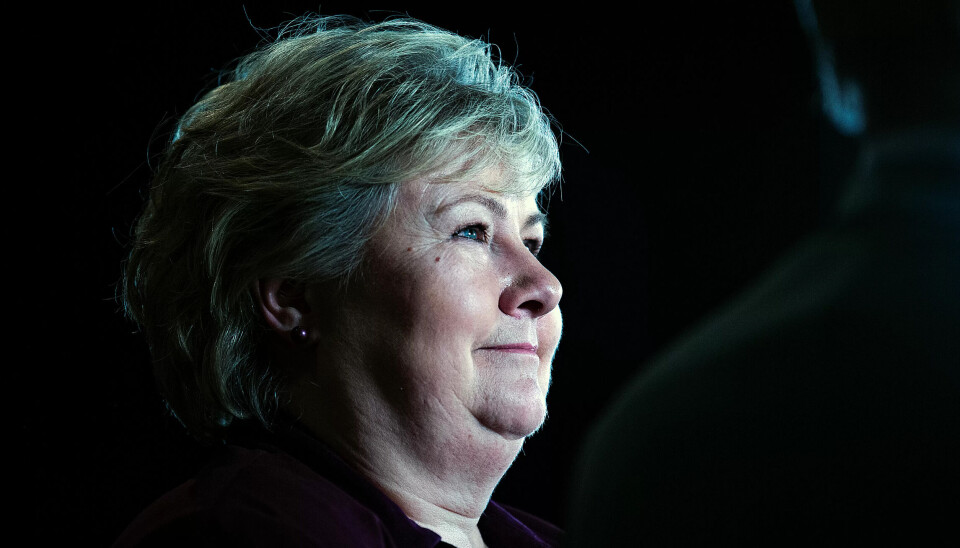 Hadde Erna Solberg vært statsminister, hadde hun sørget for å gjeninnføre «karensåret» for syke og skadde som lever av arbeidsavklaringspenger (AAP). Karensåret betyr ett år uten penger, selv om man ikke er ferdig avklart i verken Nav eller helsevesen. Etter ett år kan man søke på nytt om AAP. Hadde Erna Solberg vært statsminister, hadde hun sørget for å gjeninnføre «karensåret» for syke og skadde som lever av arbeidsavklaringspenger (AAP). Karensåret betyr ett år uten penger, selv om man ikke er ferdig avklart i verken Nav eller helsevesen. Etter ett år kan man søke på nytt om AAP.
