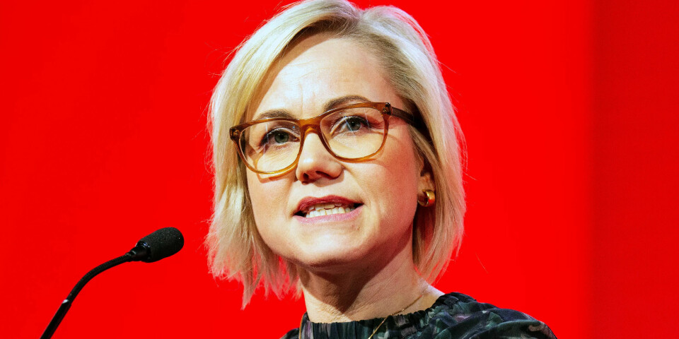 - Jeg beklager overfor alle snørrete og godtesyke barn og deres foreldre hvis jeg har skapt forvirring. Snørrete barn kan gå og tigge godteri, sier helseminister Ingvild Kjerkol. - Jeg beklager overfor alle snørrete og godtesyke barn og deres foreldre hvis jeg har skapt forvirring. Snørrete barn kan gå og tigge godteri, sier helseminister Ingvild Kjerkol.