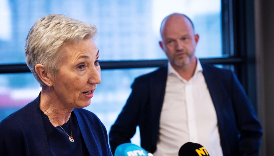 LO-leder Peggy Hessen Følsvik og NHO-leder Ole Erik Almlid er klare for årets lønnsoppgjør. LO-leder Peggy Hessen Følsvik og NHO-leder Ole Erik Almlid er klare for årets lønnsoppgjør.