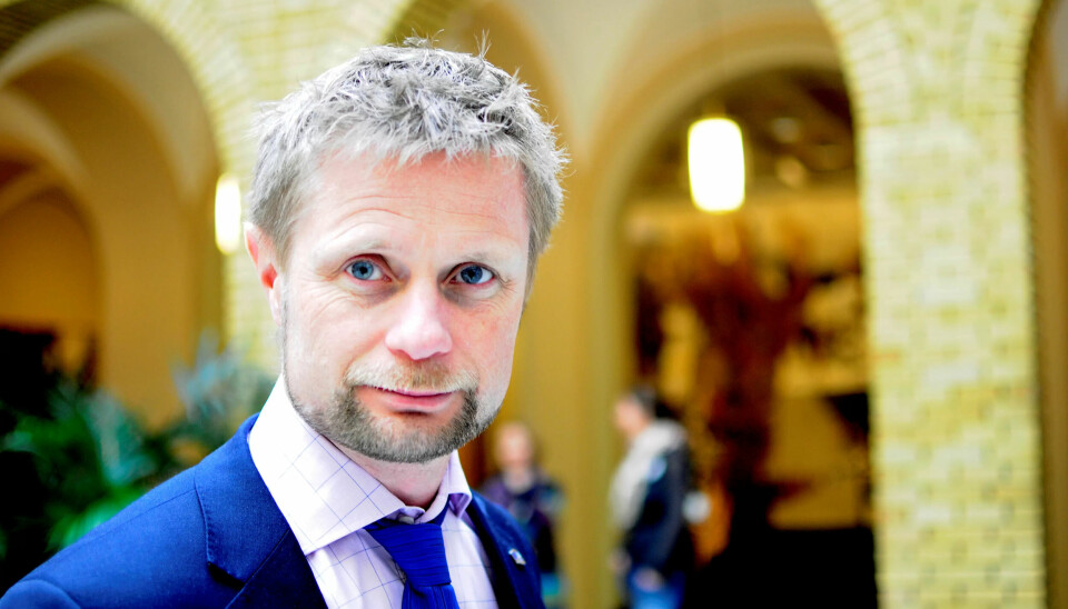 Bent Høie (H) svarte at han ikke ville blande seg inn i forhold som angår parter i arbeidslivet. Bent Høie (H) svarte at han ikke ville blande seg inn i forhold som angår parter i arbeidslivet.