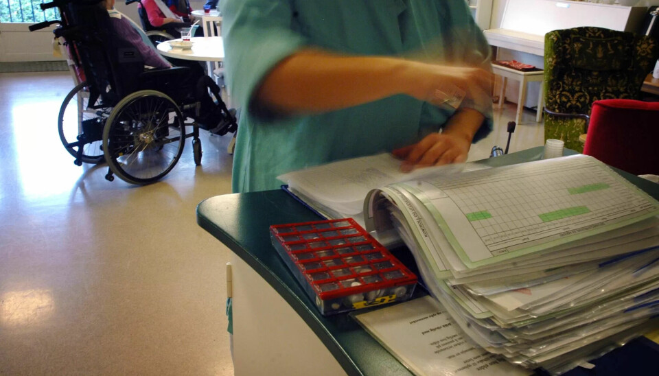 AVVIK: Kommunerevisjonen kritiserer Lilleborg sykehjem og Ryenhjemmet for underrapportering av avvik. Illustrasjonsfoto. AVVIK: Kommunerevisjonen kritiserer Lilleborg sykehjem og Ryenhjemmet for underrapportering av avvik. Illustrasjonsfoto.