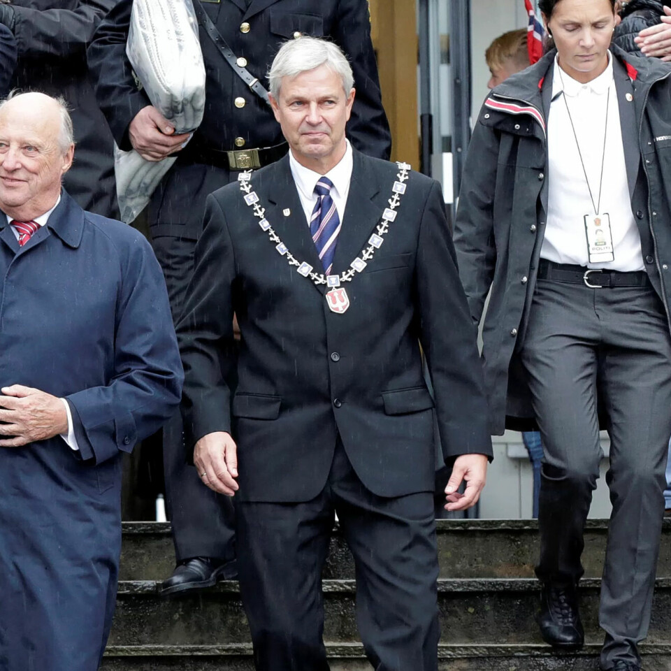 Jonn Gunnar Lislelid sammen med kong Harald under kongens besøk i Svelvik i 2014. Jonn Gunnar Lislelid sammen med kong Harald under kongens besøk i Svelvik i 2014.