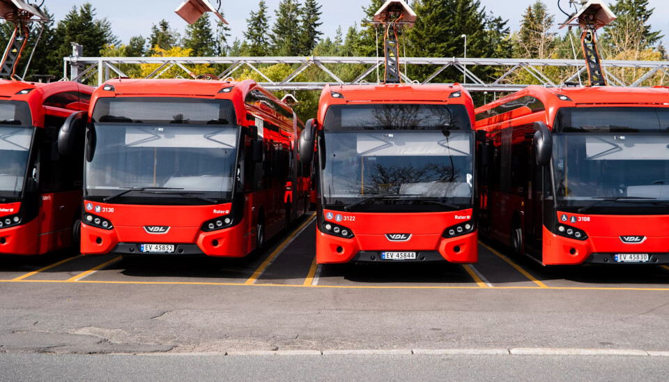 BUSS: 61 prosent av passasjerene reiste med buss i fjor. BUSS: 61 prosent av passasjerene reiste med buss i fjor.