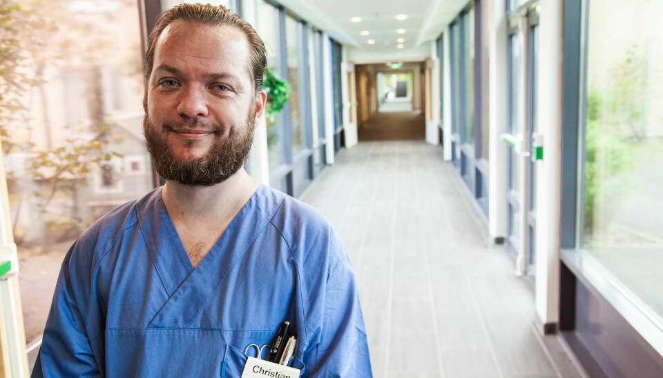 FORNØYD: – Her er det akkurat like bra som det alltid har vært, sier helsefagarbeider Christian Magnussen. FORNØYD: – Her er det akkurat like bra som det alltid har vært, sier helsefagarbeider Christian Magnussen.