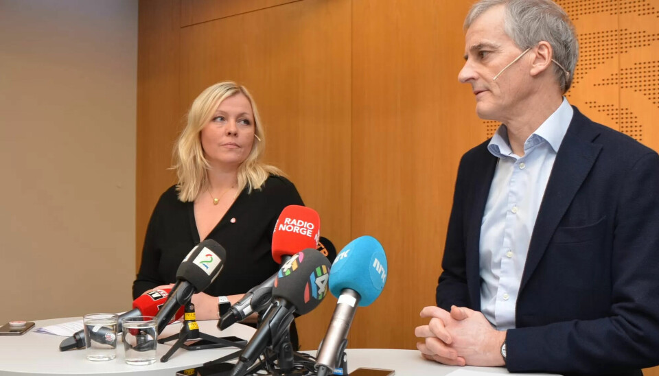 Partisekretær Kjersti Stenseng og partileder Jonas Gahr Støre på pressekonferansen etter Arbeiderpartiets sentralstyremøte om Giske-saken. Partisekretær Kjersti Stenseng og partileder Jonas Gahr Støre på pressekonferansen etter Arbeiderpartiets sentralstyremøte om Giske-saken.