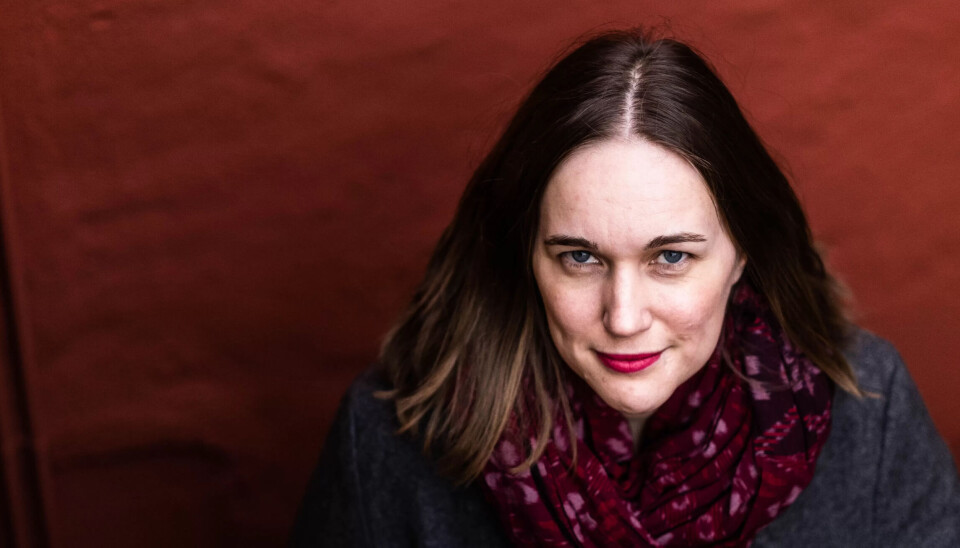 GIR IKKE OPP: – Norge er ikke vaksinert mot splittelse. Vi kan ikke ta demokratiet og våre verdier for gitt, sier Ina Libak. Terroristen på Utøya skjøt Libak i hendene, i kjeven og i brystet. GIR IKKE OPP: – Norge er ikke vaksinert mot splittelse. Vi kan ikke ta demokratiet og våre verdier for gitt, sier Ina Libak. Terroristen på Utøya skjøt Libak i hendene, i kjeven og i brystet.