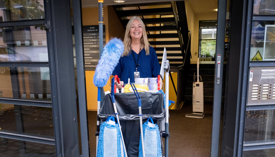 NY DAG, NYTT STED: Renholder Marianne Olsen trives med å bytte arbeidssted ofte. NY DAG, NYTT STED: Renholder Marianne Olsen trives med å bytte arbeidssted ofte.