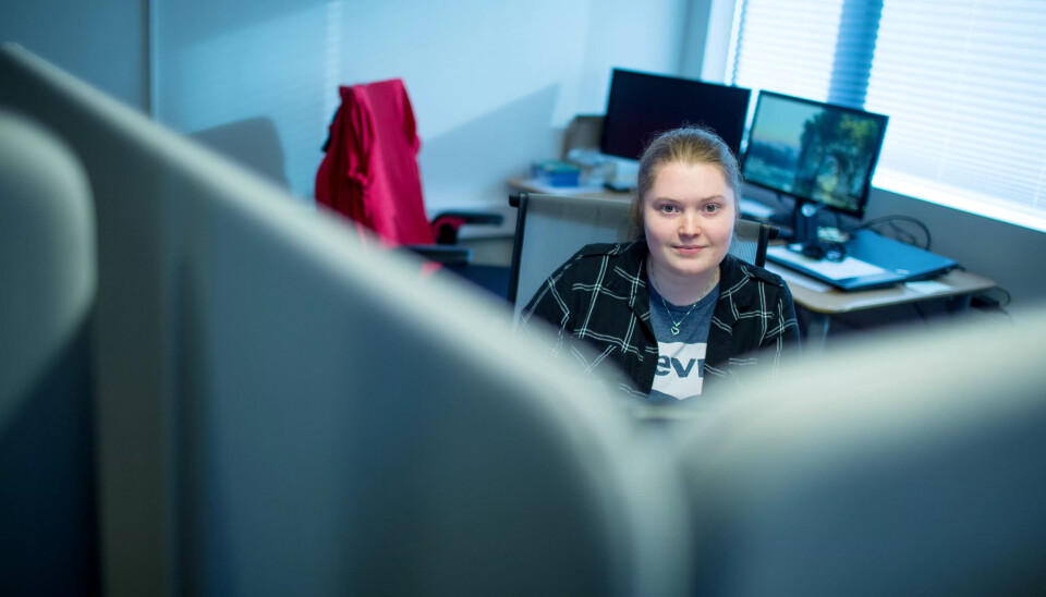 TRIVES PÅ JOBB: Anja Helen Isvik stortrives på jobben i IKT Nordhordland og forsetter gjerne etter fagprøven. Bachelor eller master satser hun ikke på, men man skal aldri si aldri. TRIVES PÅ JOBB: Anja Helen Isvik stortrives på jobben i IKT Nordhordland og forsetter gjerne etter fagprøven. Bachelor eller master satser hun ikke på, men man skal aldri si aldri.