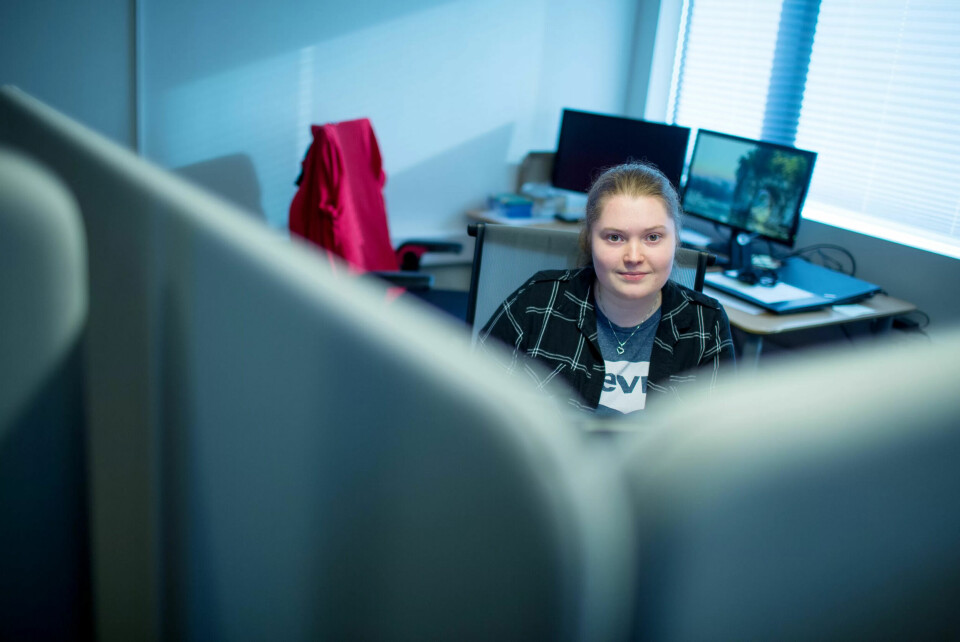 TRIVES PÅ JOBB: Anja Helen Isvik stortrives på jobben i IKT Nordhordland og forsetter gjerne etter fagprøven. Bachelor eller master satser hun ikke på, men man skal aldri si aldri. TRIVES PÅ JOBB: Anja Helen Isvik stortrives på jobben i IKT Nordhordland og forsetter gjerne etter fagprøven. Bachelor eller master satser hun ikke på, men man skal aldri si aldri.